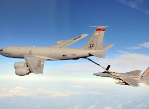 США перебрасывают военные самолеты на Ближний Восток: готовится операция?