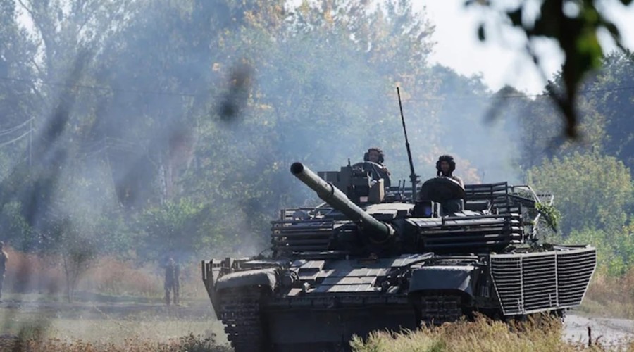 10 тыс. украинских солдат могут оказаться в окружении в Курской области: новые данные и возможный вывод войск