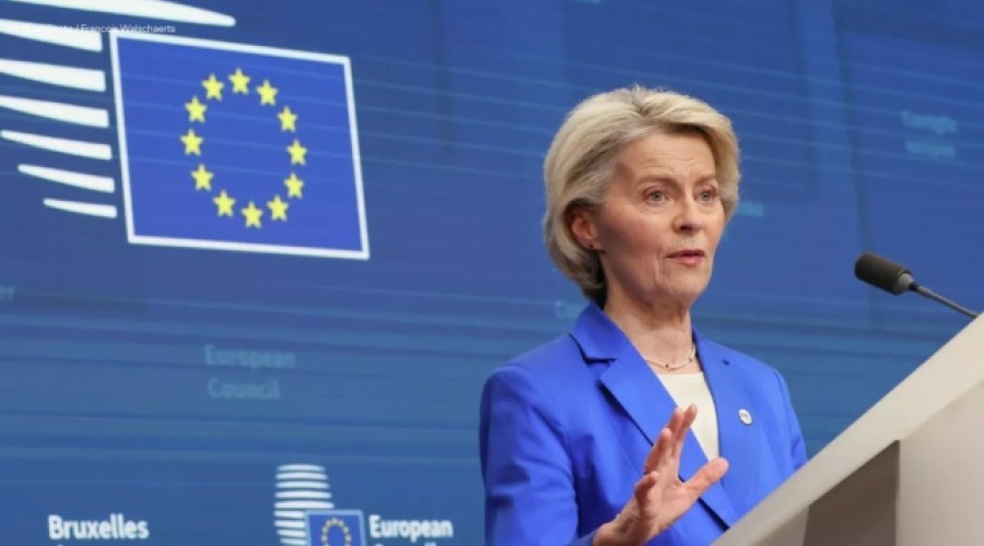 Фон дер Ляйен предложила три варианта финансирования Украины — Reuters