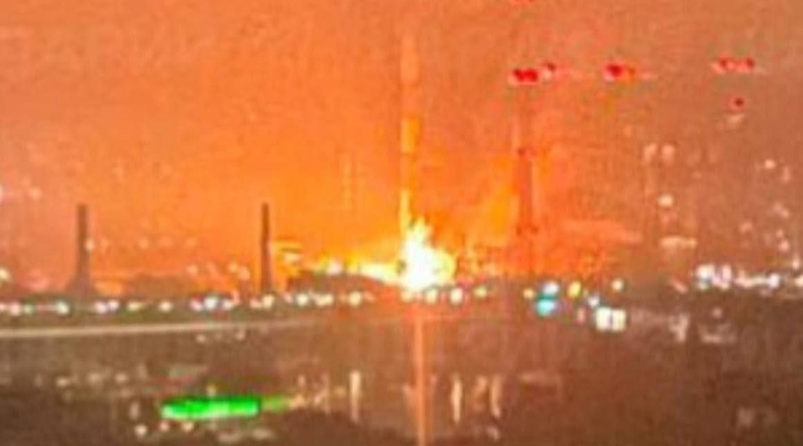 В Киеве горят ТЭЦ-5 и ТЭЦ-6 после ракетных ударов