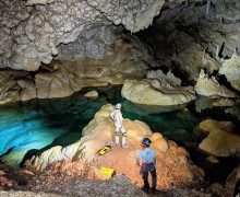 Эффект чипсов: мусор туристов разрушает Карлсбадские пещеры
