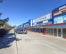 Торговые и офисные помещения в аренду в центре города (ТЦ «Мастерок»).