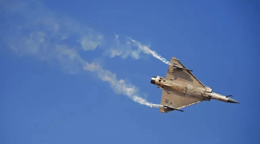 Франция передала Украине первые истребители Mirage 2000