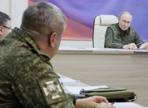 Путин впервые за время СВО надел военную форму, заявив о жёстких мерах против пленных ВСУ