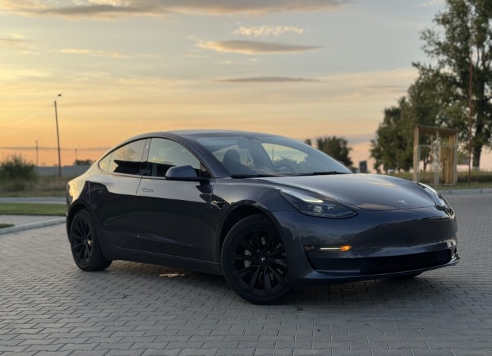 Tesla Model 3 2022 Long Range, Dual Motor, 123000 км, полный привод, автопилот