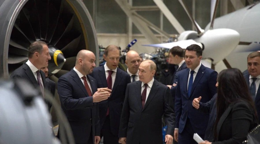 Путин посетил Самарскую область и завод «ОДК-Кузнецов»