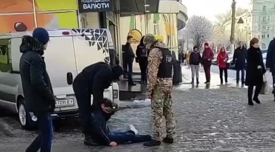 Столкновение на «7-м километре» в Одессе: служебный микроавтобус перевёрнут