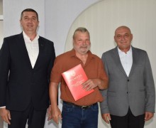 Каменская СДЮШОР отметила 60-летие и наградила лучших сотрудников
