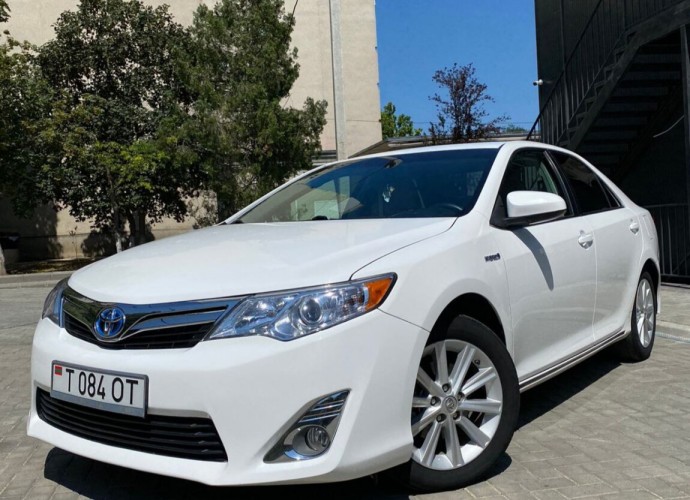 Toyota Camry XV50 Hybrid 2014, 2.5 гибрид, 156000 км, отличный стан