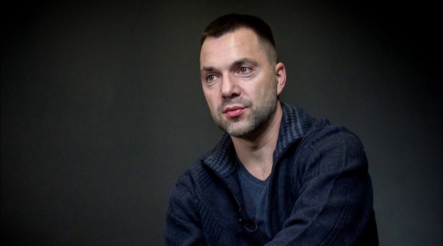 Арестович раскритиковал британских военных за призывы продолжать конфликт