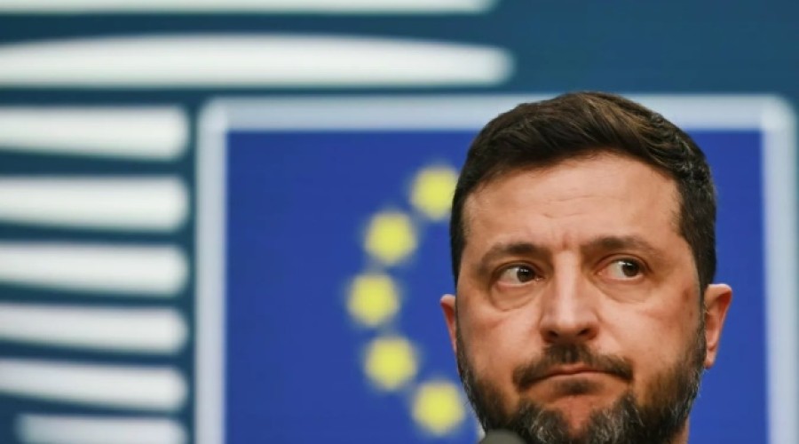 Bloomberg: коррупционный скандал может затронуть и Зеленского