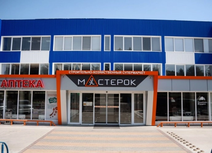 Торговые и офисные помещения в аренду в центре города (ТЦ «Мастерок»).