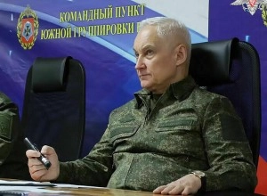 Андрей Белоусов посетил группировку «Юг» и наградил военнослужащих