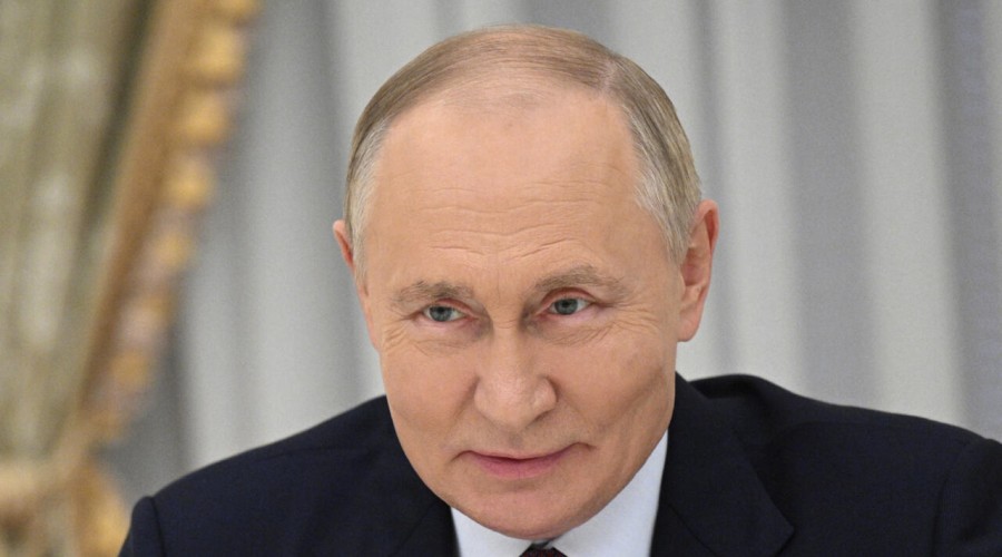 Путин: если дипломатия не сработает, Россия решит задачи военным путем