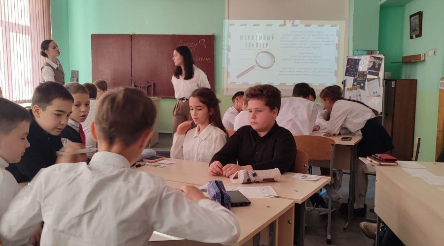 В ТСШ №7 прошла стажировка о современных практиках в филологии