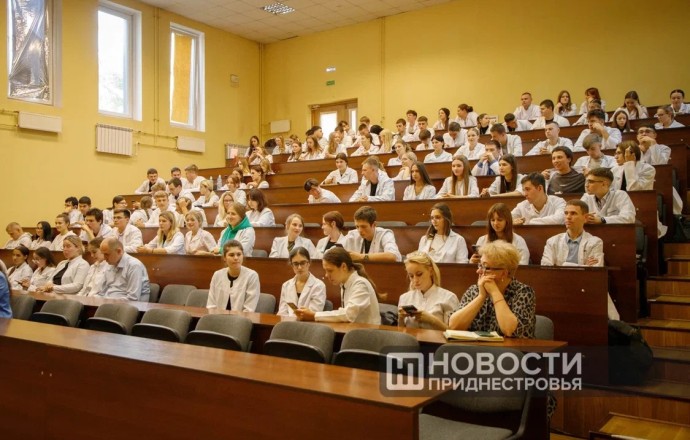 В Приднестровье допустили создание военной медицины и новые меры поддержки медиков