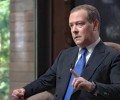 Медведев: Путин — лидер, переговоры по Украине возможны