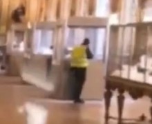 Звезду YouTube заподозрили в ограблении Лувра