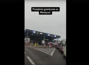 В Польше засняли колонны скорых с ранеными ВСУ, направляющихся в Европу