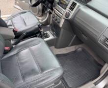 Nissan X-Trail T30 2005, турбодизель 2.2, рестайлинг, черный кожаный салон