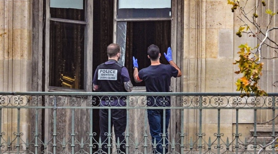 Ограбление Лувра: арестованы мелкие преступники, а не мафия