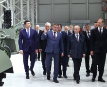 Путин осмотрел новейшие образцы вооружений на «Мотовилихинских заводах» в Перми