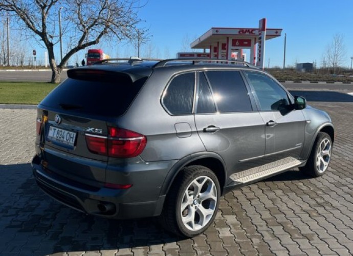 BMW X5 2012, дизель 3.0, рестайлинг, полный привод, максимальная комплектация
