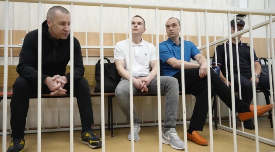 Три бывших адвоката Навального приговорены к срокам по делу об экстремизме