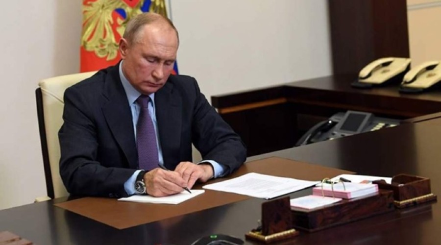 Эксперт: Путин якобы подписал резолюцию на «ошеломительный» ответ