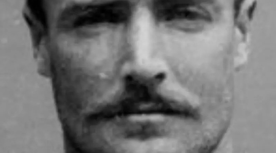 Пауль Динах — дневник невольного прорицателя о будущем человечества и его технологиях