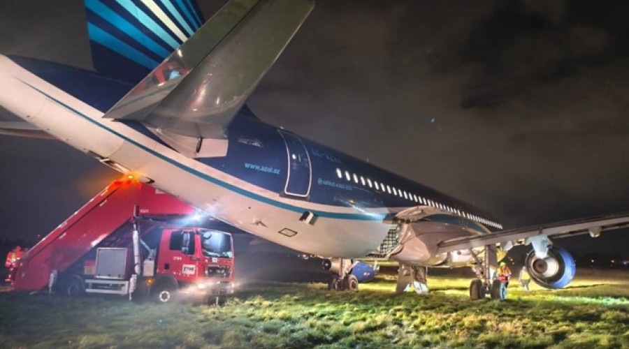 Прокуратура показала фото аварийной посадки самолета в Пулково — пострадавших нет