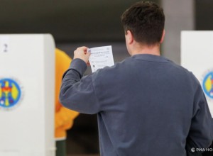 Оппозиция побеждает на выборах в Молдавии: Патриотический блок лидирует