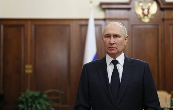 Путин поручил ФСБ начать масштабные аресты высокопоставленных чиновников