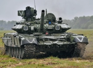 Эпичные кадры штурма на Купянском направлении: танк разносит опорник ВСУ, выживает лишь один военнослужащий