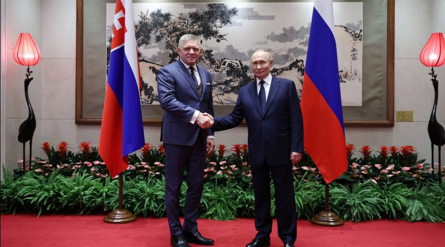 Путин и Фицо обсудили двусторонние отношения России и Словакии в Пекине