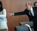 Глава МИД Германии ушла с заседания из-за разногласий с канцлером Шольцем