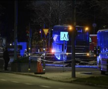 Трагедия в Стокгольме: автобус врезался в остановку, есть погибшие