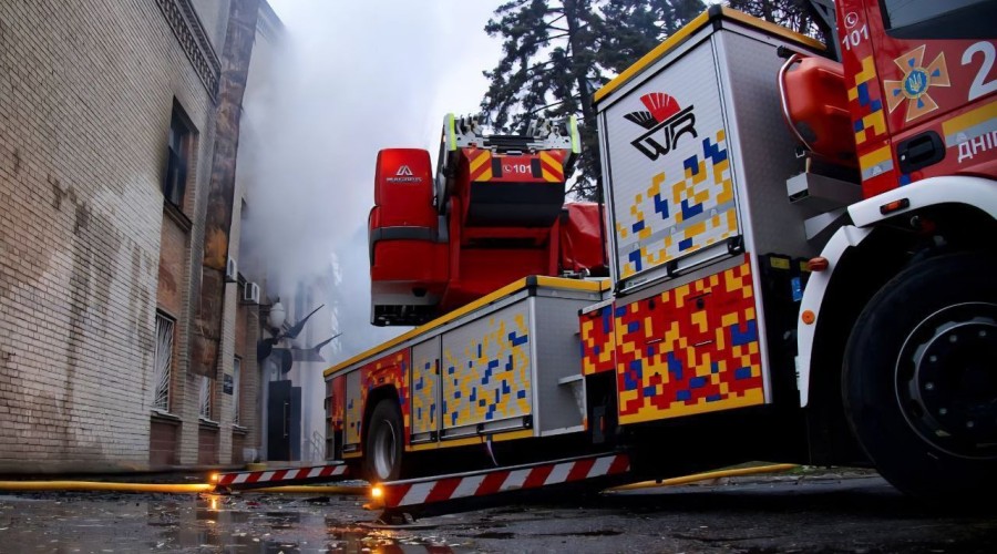 Повреждения после ночного удара по Днепропетровску: подробности