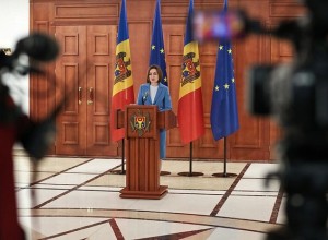 Санду призвала к мирному выводу российских войск из Приднестровья