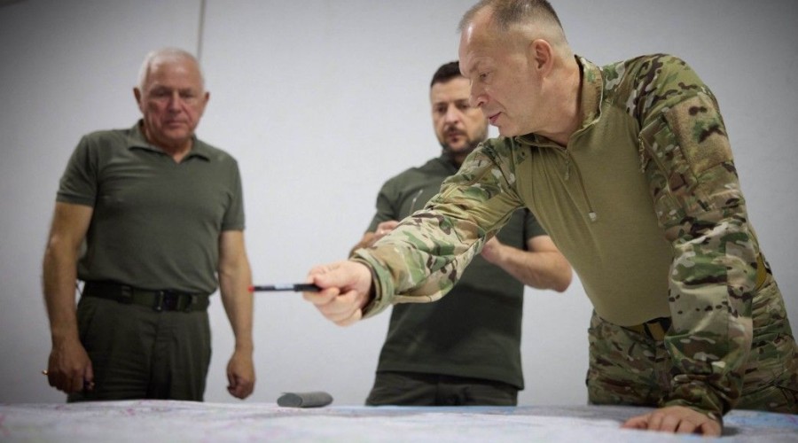 Меркурис сообщил о конфликте между Зеленским и Сырским из-за наступления