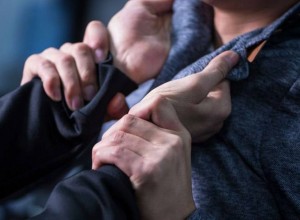 В Бендерах водитель маршрутки и пассажиры подрались из-за хлопнувшей двери