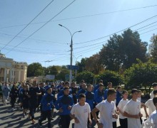 Массовый забег в Тирасполе собрал 200 участников в честь Дня физкультурника и популяризации спорта