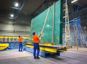 Новая линия полированного стекла запущена в Клину: 600 тонн в сутки и экологичные технологии