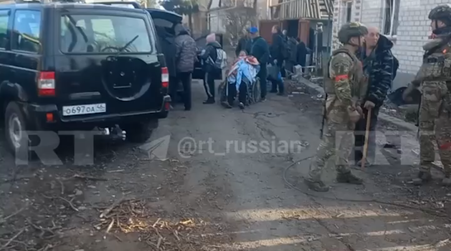 Эвакуация под обстрелами: жители приграничья Курской области покидают зону атак ВСУ